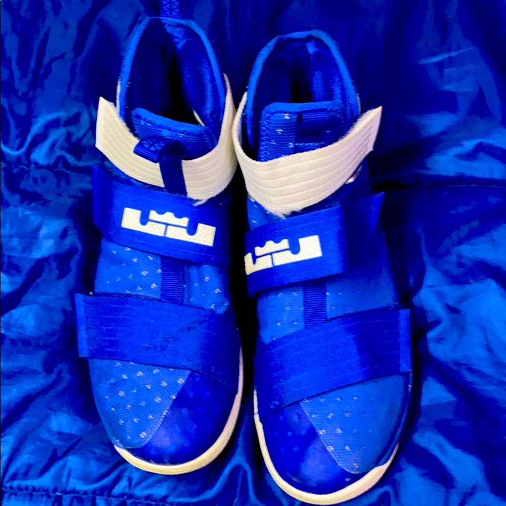 Lebron Soldier 10 basketball shoes(Royal blue)